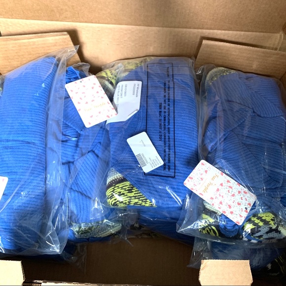 NWT Free People Prism Sweater in Blue Bell Combo - Picture 2 of 3